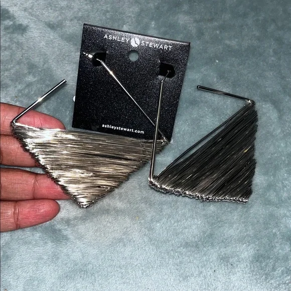 NWT- Ashley Stewart earrings - Picture 4 of 6